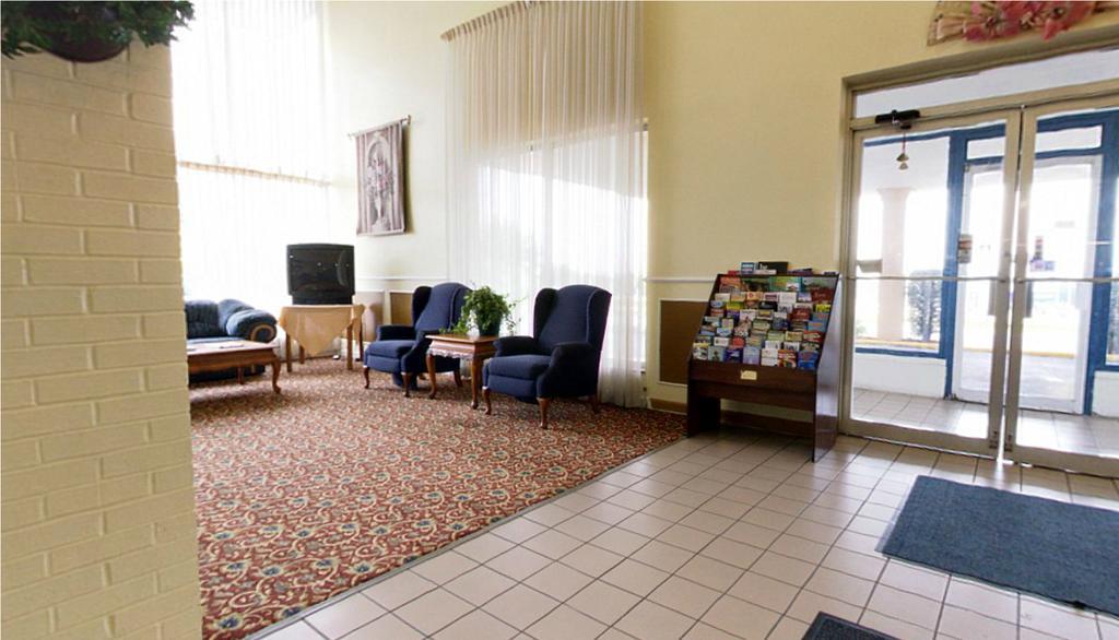 Americas Best Value Inn Ньютон Экстерьер фото