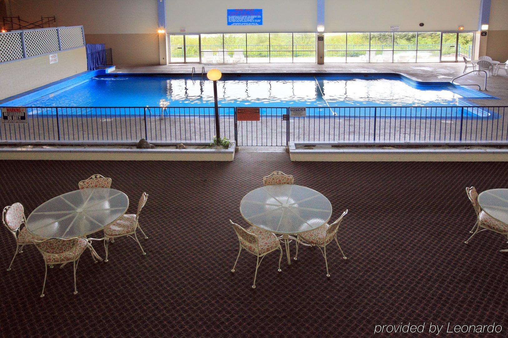 Americas Best Value Inn Ньютон Удобства фото